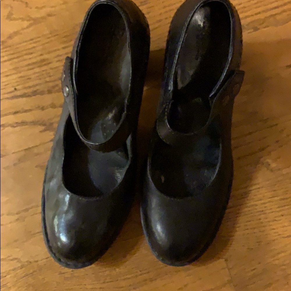 BORN Dress Shoes